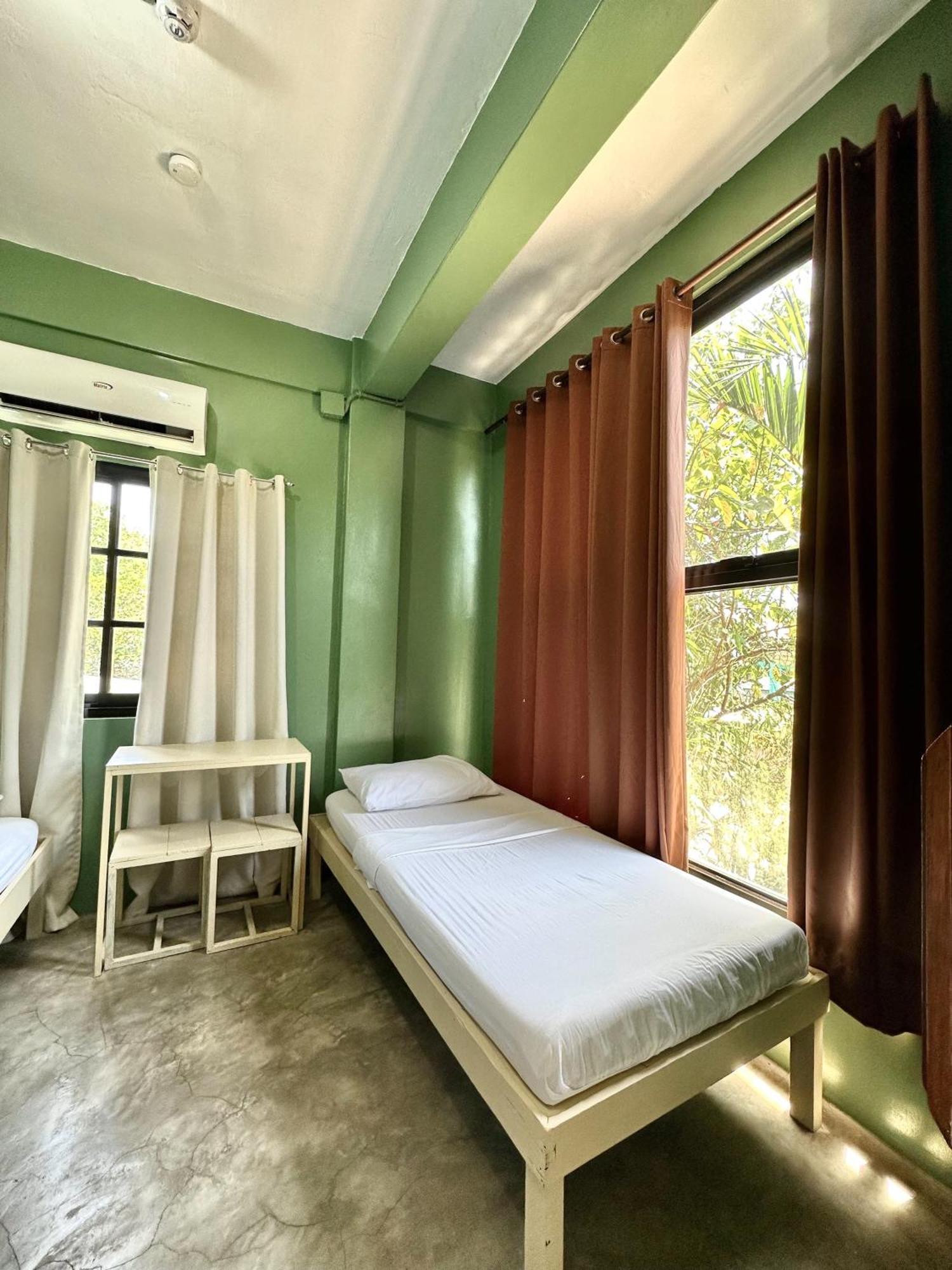 Dayon Hostel Корон Екстер'єр фото