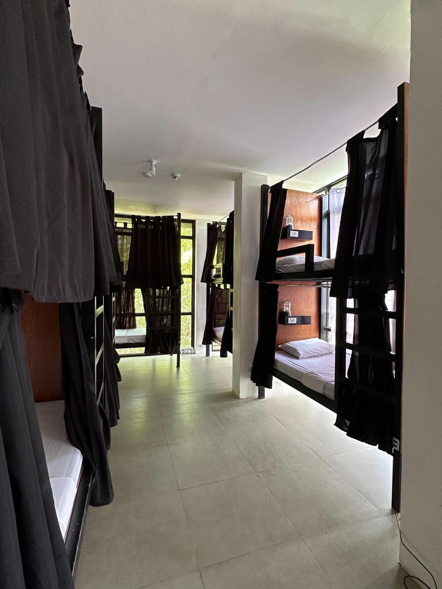 Dayon Hostel Корон Екстер'єр фото